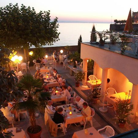 Hotel Engel Лангенарген Экстерьер фото